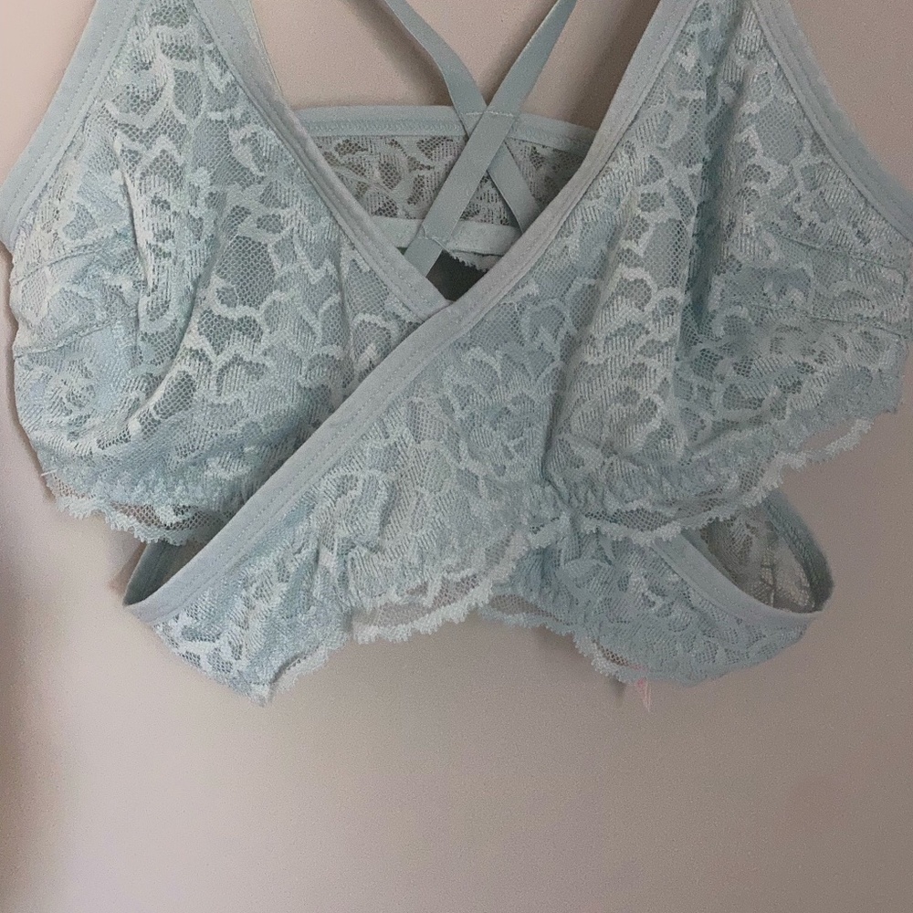 Victoria’s Secret Pink light blue lace bralette NWT